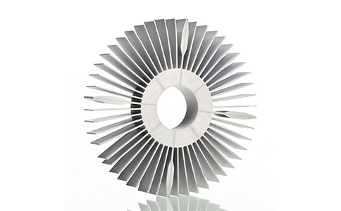 鋁型材在生產(chǎn)過程中要注意什么？